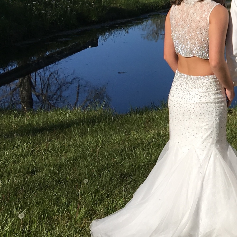 Prom Dress - Picture 2 of 3